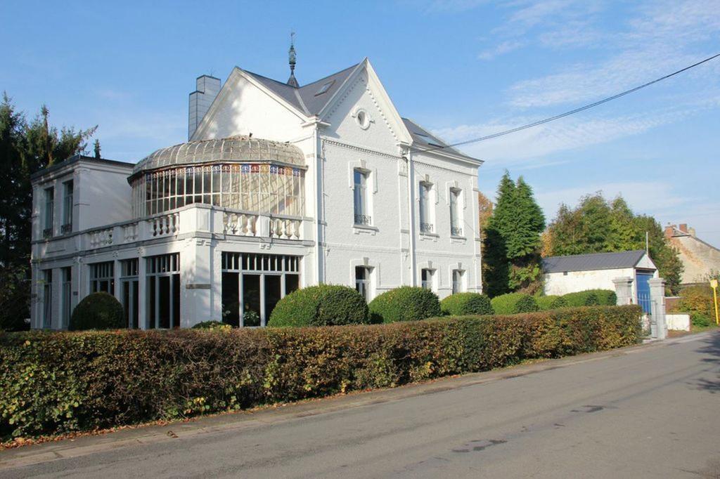 Villa Adelaide Chimay Luaran gambar