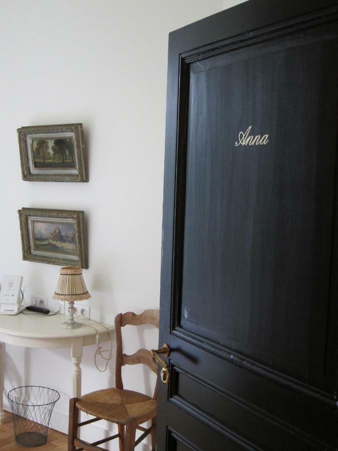 Villa Adelaide Chimay Luaran gambar